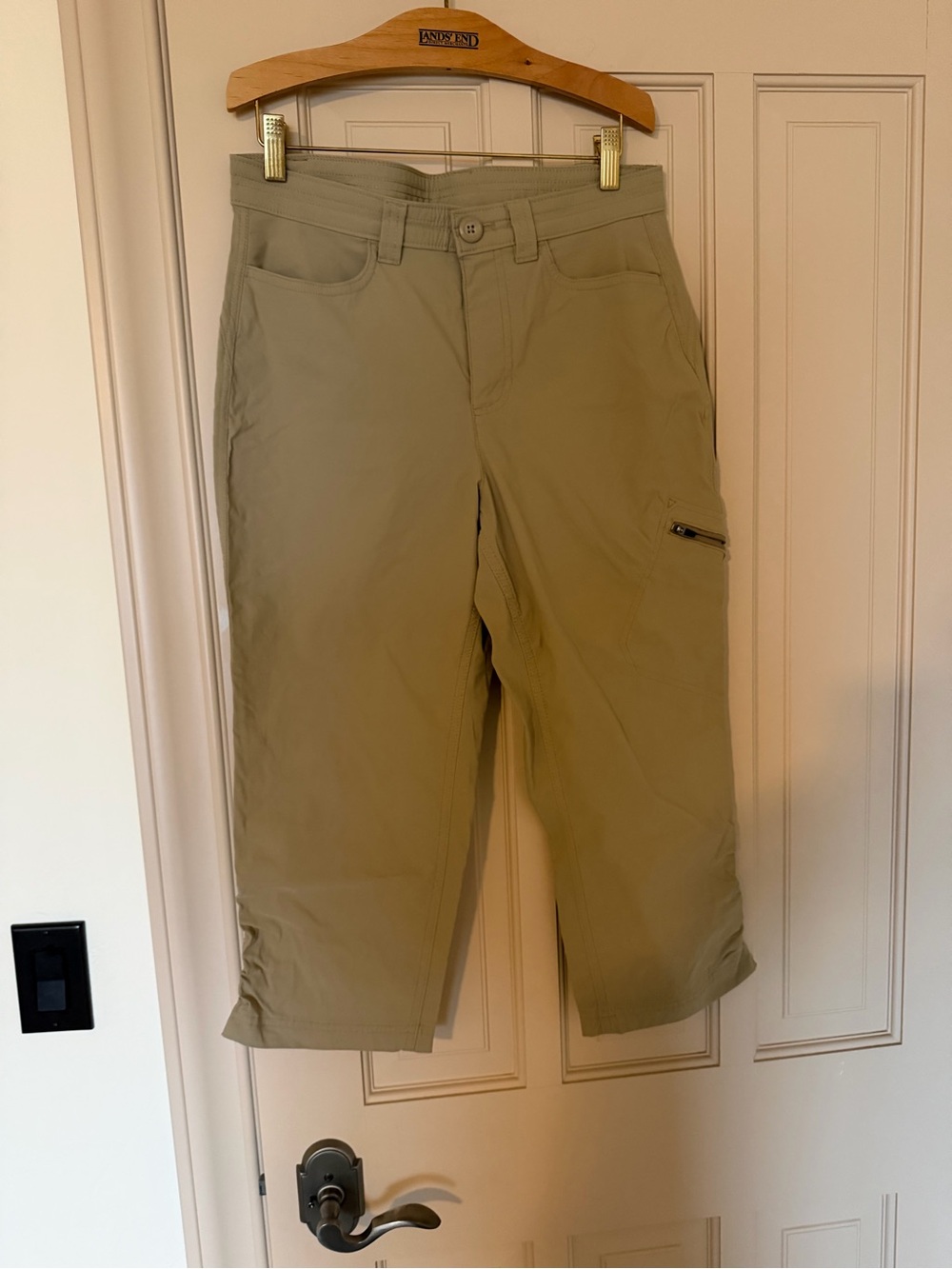 Eddie Bauer Khaki Cargo Capris